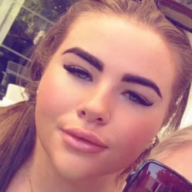 Babysitter in Cork: Jade