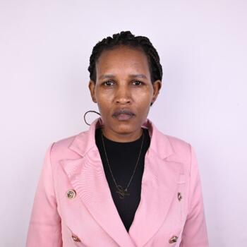 Babysitter Riyadh: Lilian