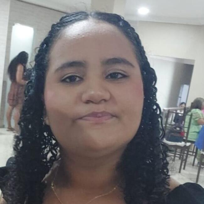 Babysitter in São Luís: Clara