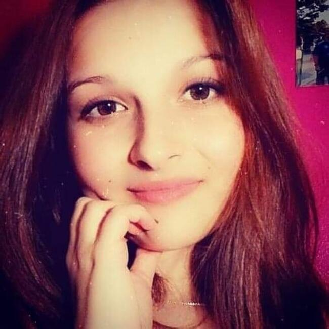 Babysitter in Saint-Nizier-le-Désert: Manon