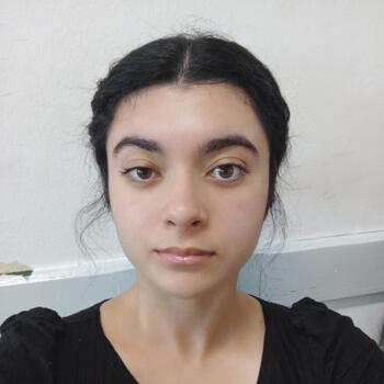 Babysitter in Tigre: Alma