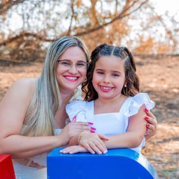Babá Caucaia: Natália