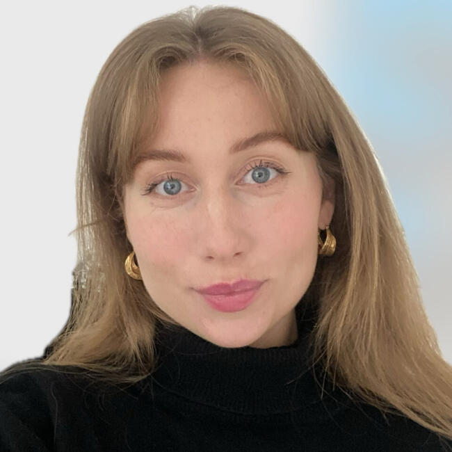 Babysitter in Dronningmølle: Antonia