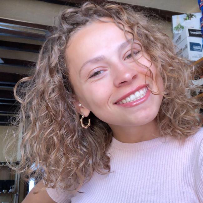 Babysitter in Tourcoing: Mathilde