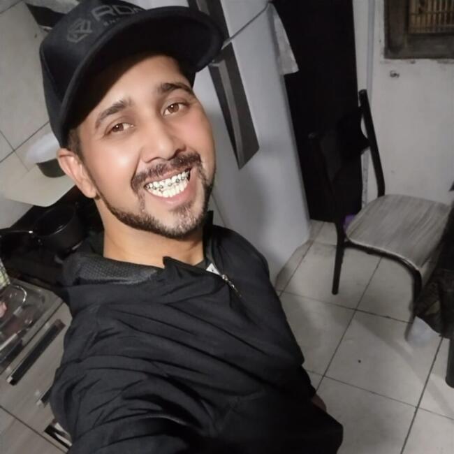 Babysitting job in Navegantes: Elias Francisco