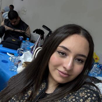 وظيفة جليسة أطفال في القاهرة: فرص عمل كجليسة أطفال Manar