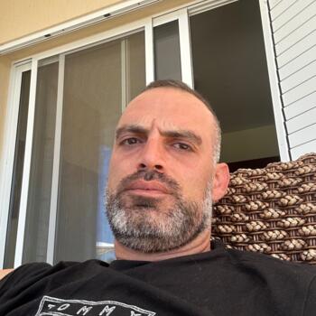 Childminder job in Paphos: babysitting job Alfredos