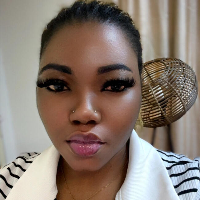 Nanny in Seeb: Omowunmi