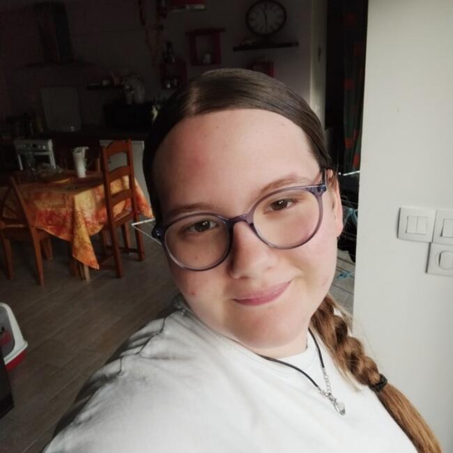 Babysitter in Mont-de-Marsan: Maëlys