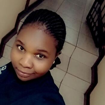 Babysitter in Thembisa: Sharon