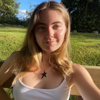 Babysitter in Pamplona: Naiara