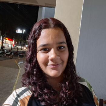 Babysitter in Rio Verde: Kayane Emanuele