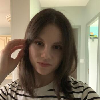 Babysitter in Saint-Vincent-en-Bresse: Marion