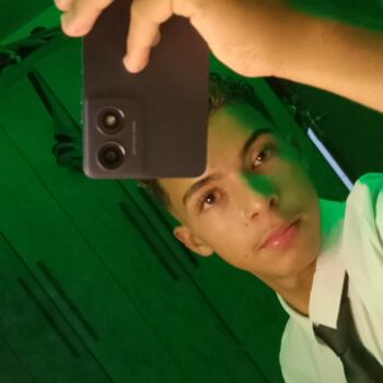 Babysitter in Pindamonhangaba: Pedro Henrique