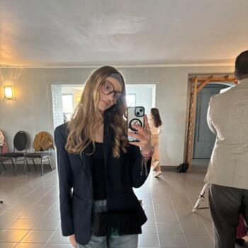 Babysitter in Sin-le-Noble: Lea