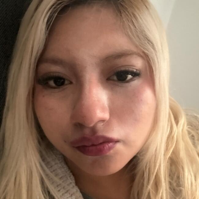 Babysitter in Köniz: Allison