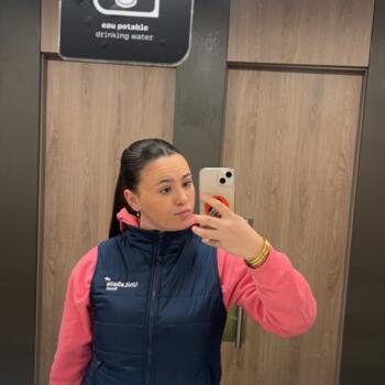 Babysitter στην περιοχή Ρουέν: Elena