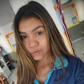 Babysitter in Caucaia: Danielle