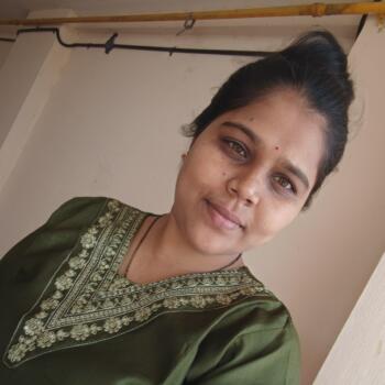 Babysitter Pune: Akanksha