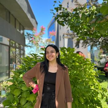 Babysitter Los Ángeles: Mariana Riffo