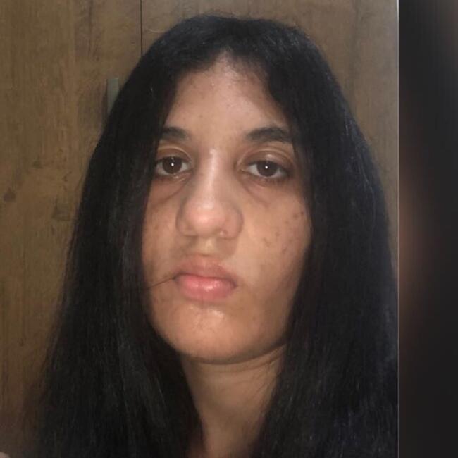 Babysitter in Teófilo Otoni: Carolina