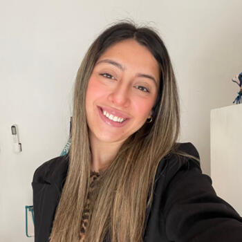 Babysitter in Rosario: Evelyn