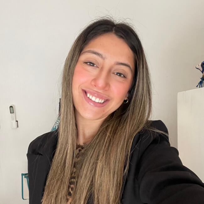 Babysitter in Rosario: Evelyn