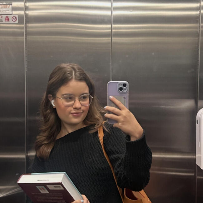 Babysitter in Campinas: Mariana