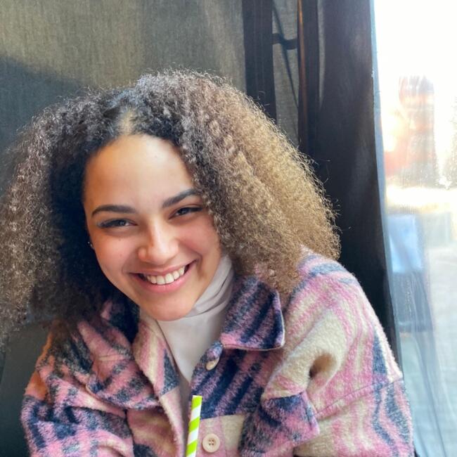 Babysitter in Dinant: Ange