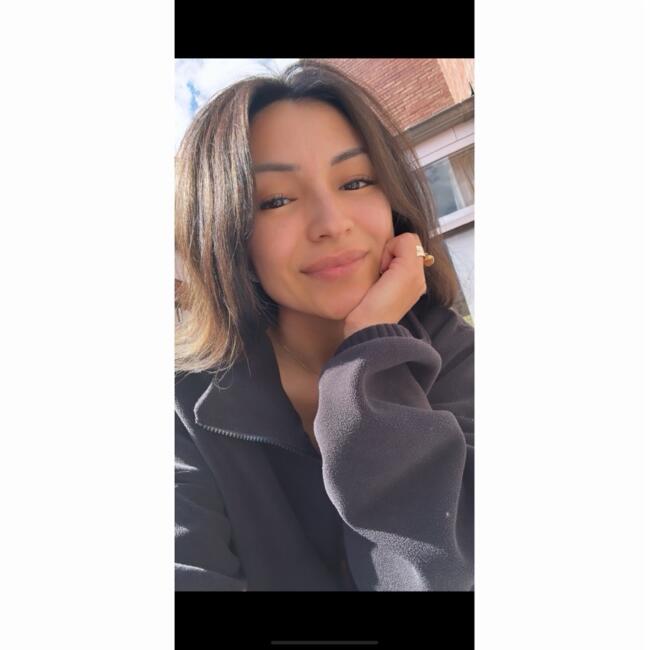 Babysitter in Maaseik: Amina