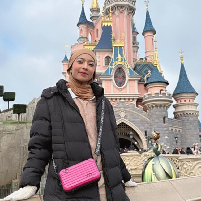 Babysitter in Singapore Island: Mirah