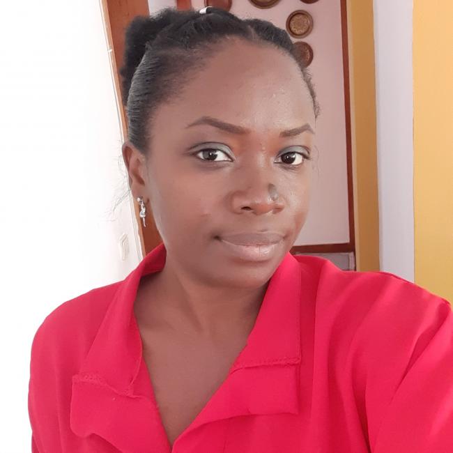 Lastenhoitaja Abrantes: Alvine