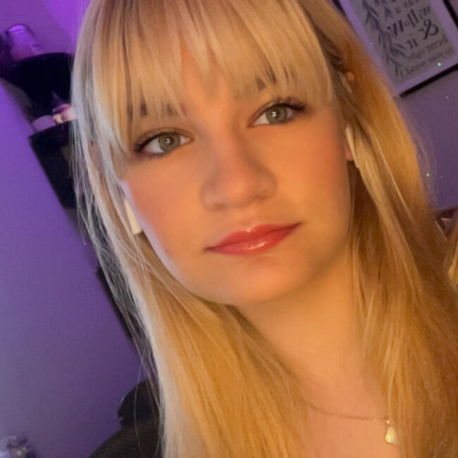 Babysitter in Winchester: Willow