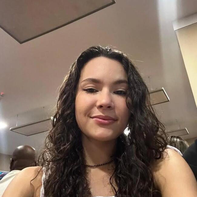 Babysitter in São João de Meriti: Thalía Calazans