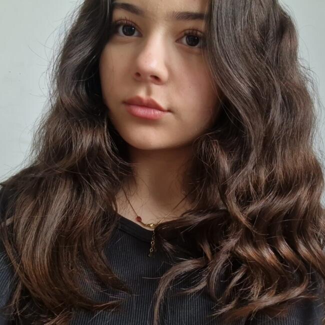 Babysitter in Bonnières-sur-Seine: Assiya