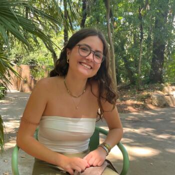 Babysitter in Amora: Inês