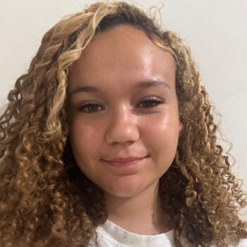 Babysitter Antwerp: Dafne Vitoria
