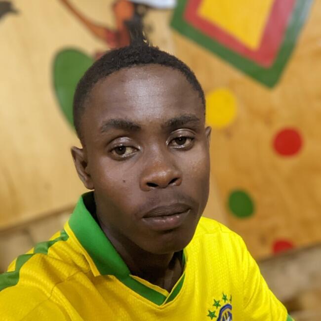 Nanny in Dar es Salaam: ALLY