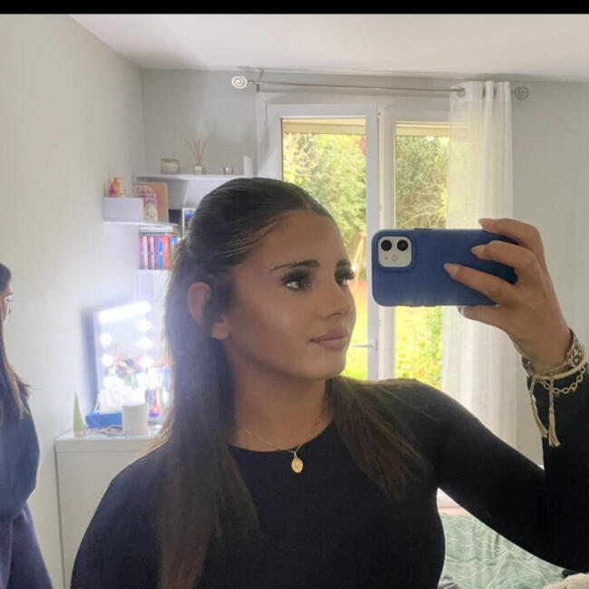 Babysitter in Montmorency: Camille