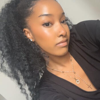 Babysitter in Orléans: Aurélie