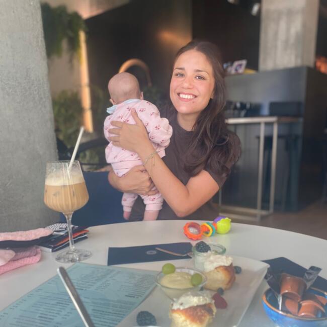 Babysitter Job in Montreux: Azul