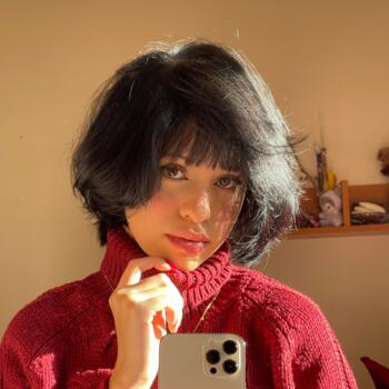 Babysitter em Estoril: Mayara