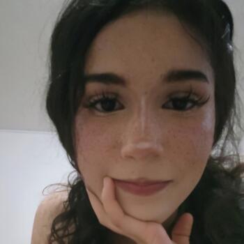 Babysitter in Birmingham: Hannah