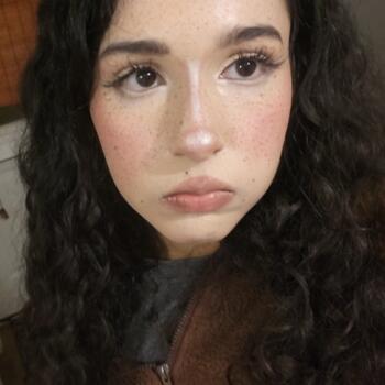 Babysitter in Birmingham: Hannah