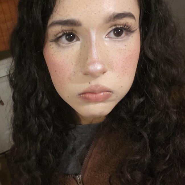 Babysitter in Birmingham: Hannah