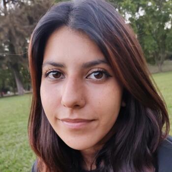 Niñera en Grand Bourg: Yamila