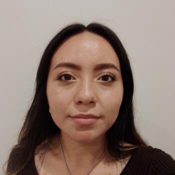 Babysitter in Pamplona: Tania