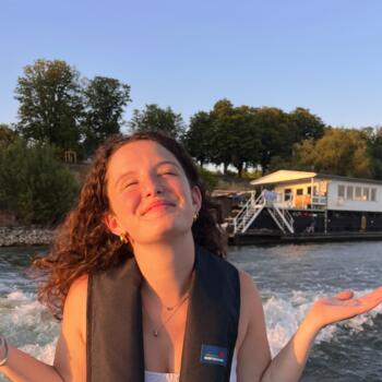 Babysitter in Düsseldorf: Frida