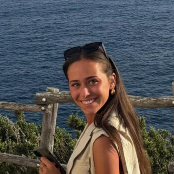 Babysitter in Biarritz: Alicia