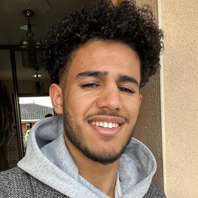 Babysitter in Monteils: Yassine